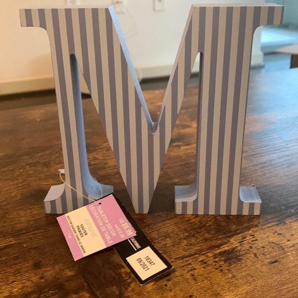 Ashland Tabletop Decor letter "M"